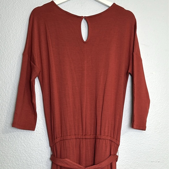 Daily Ritual Women’s Size Small Wide Leg Jumpsuit V Neck Belt Pockets - Picture 4 of 15